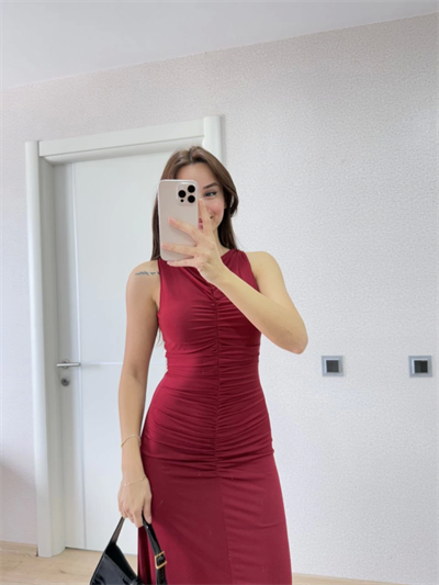 Kolsuz Büzgülü Uzun Elbise - Kırmızı