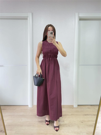 Kolsuz Göğüs Lastıklı Uzun Elbise - Bordo
