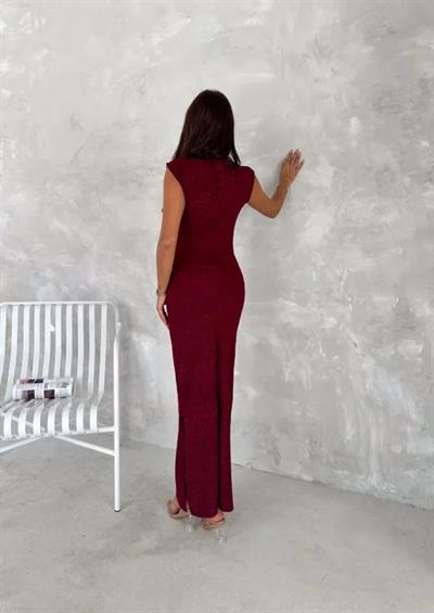 Likralı Simli Kumaş Yandan Yırtmaçlı Uzun Elbise Şık Kolsuz Abiye - Bordo