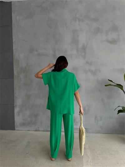 OMUZ MİDYE SIRALI BLUZ - PAÇA PENSLİ PANTOLON TAKIM - Yeşil