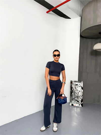 Osy Modal Yumuşak Dokulu Kumaş Kısa Kollu Crop Alt Ispanyol Paça Pantalon Ikili Takım - Füme