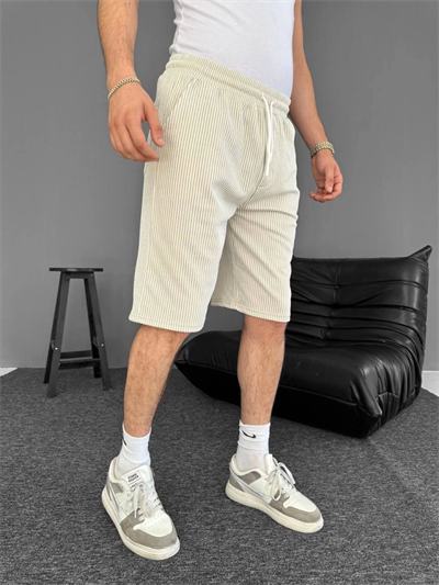 Su Yolu Çizgili Cepli Şort- Bej