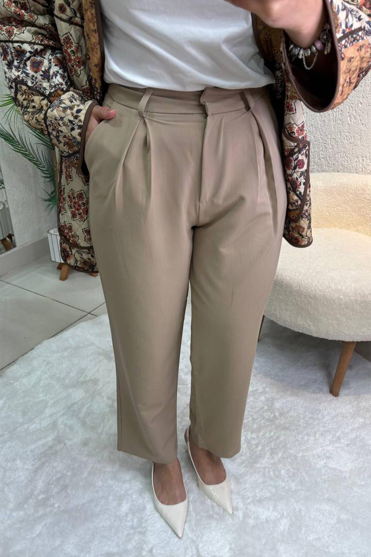HAVUÇ KREP PANTOLON
