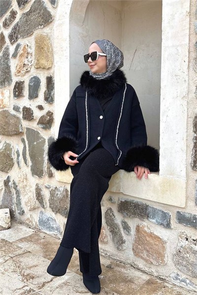 Yakası Taşlı Angora Hırka