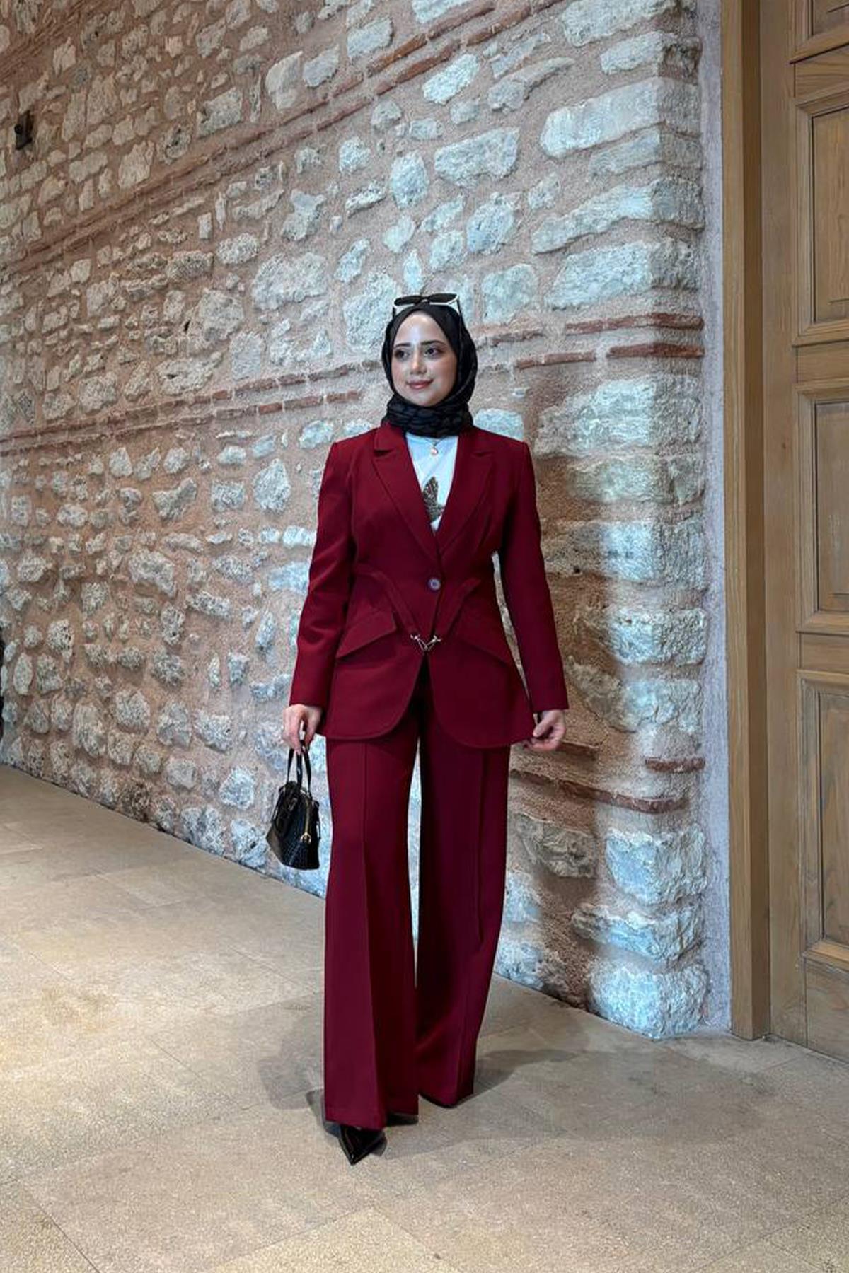 KEMERLİ BLAZER TAKIM