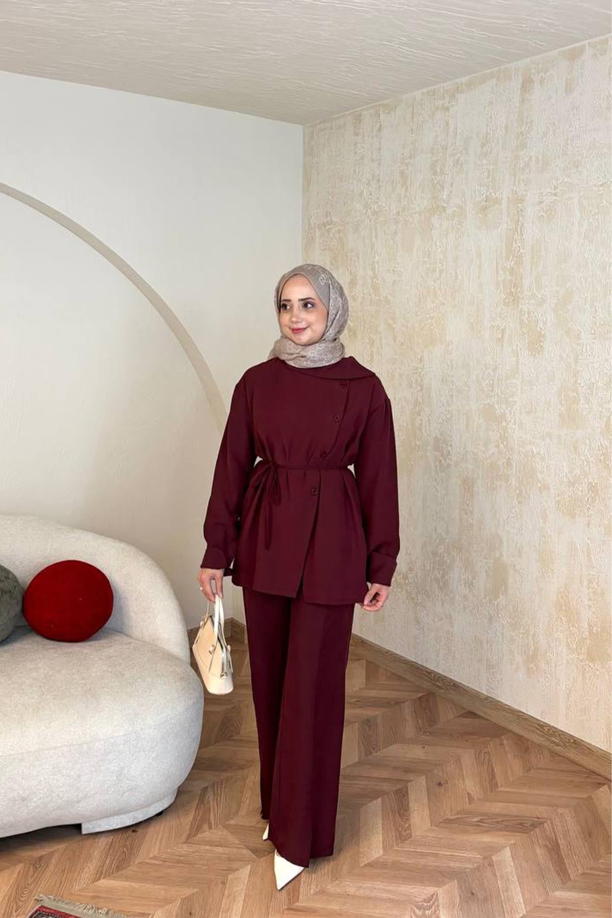 LULU DÜĞMELİ TAKIM