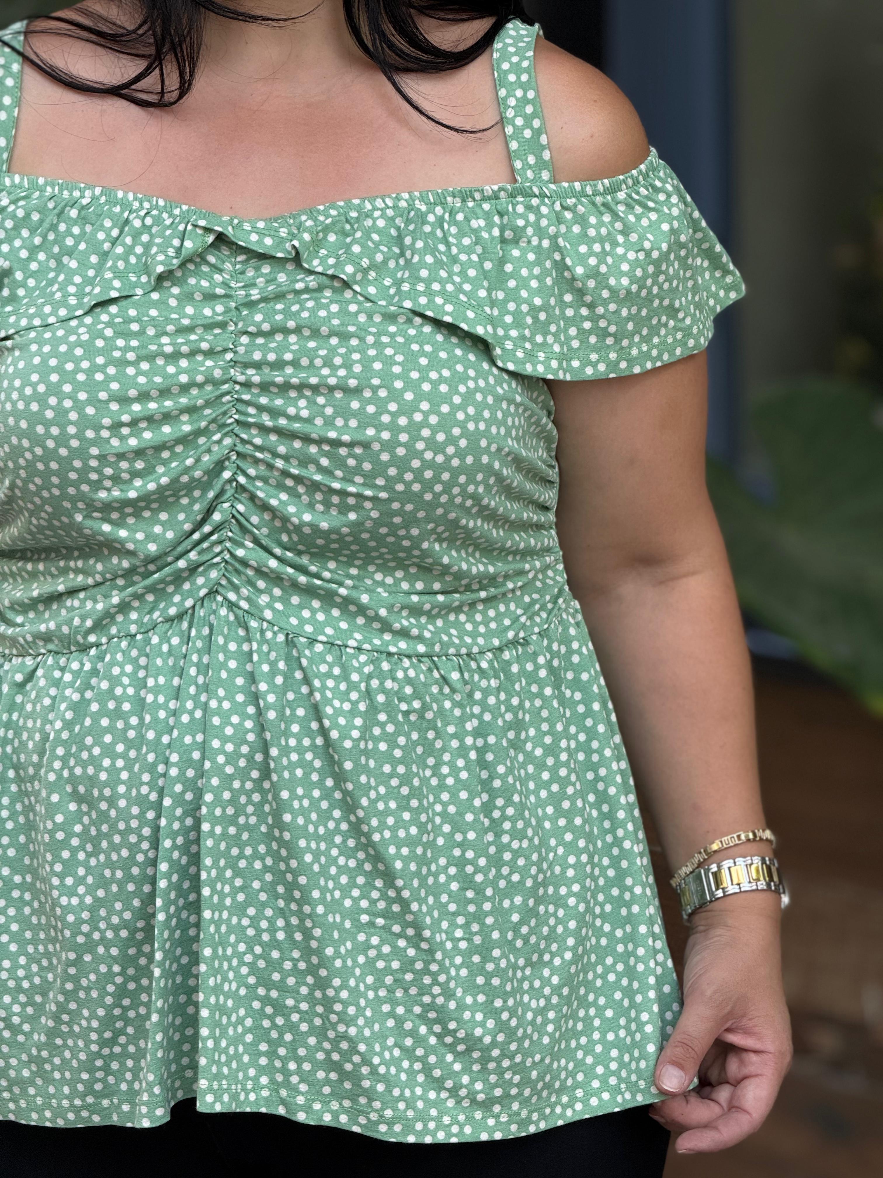 ASKILI DÜŞÜK OMUZYEŞİL BLUZ