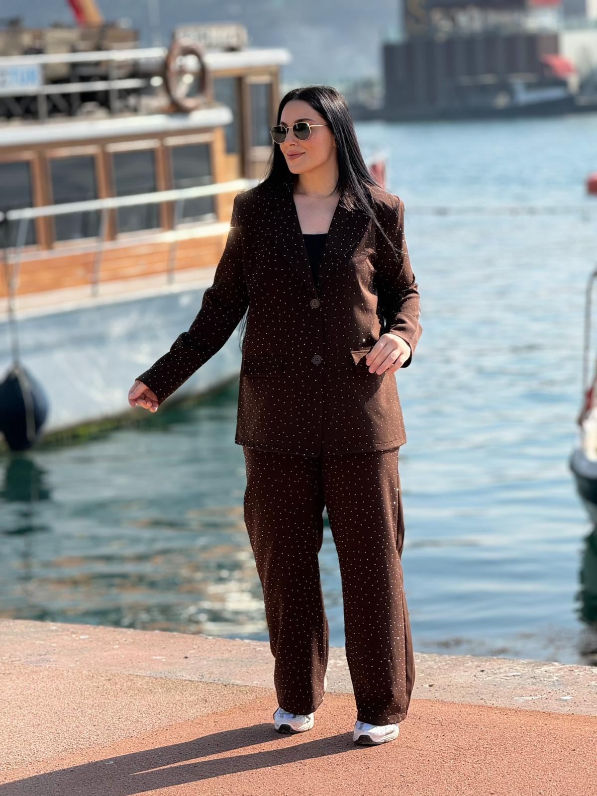 Royal Işıltılı Kahverengi Takım