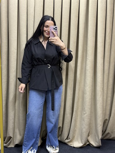  Lina Kemer Detaylı Poplin Siyah Gömlek