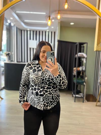 DESENLİ SİYAH BLUZ 