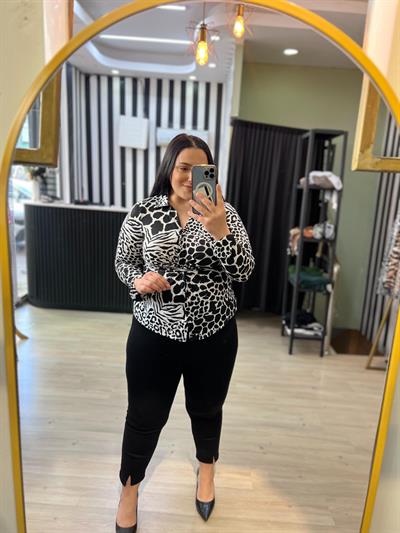 DESENLİ SİYAH BLUZ 