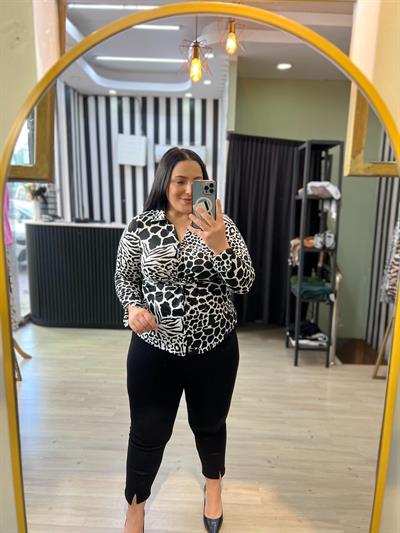 DESENLİ SİYAH BLUZ 