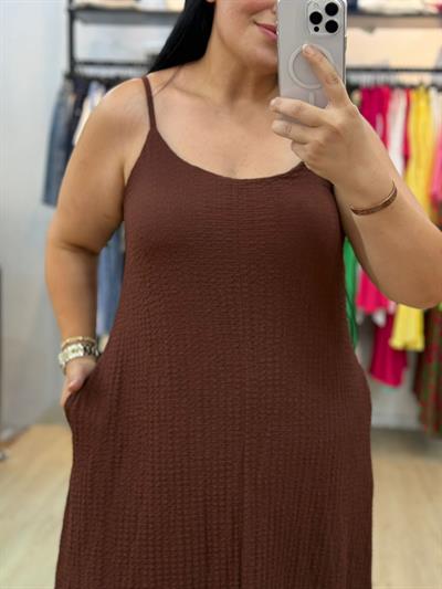 GOFRE ASKILI KAHVERENGİ ELBİSE