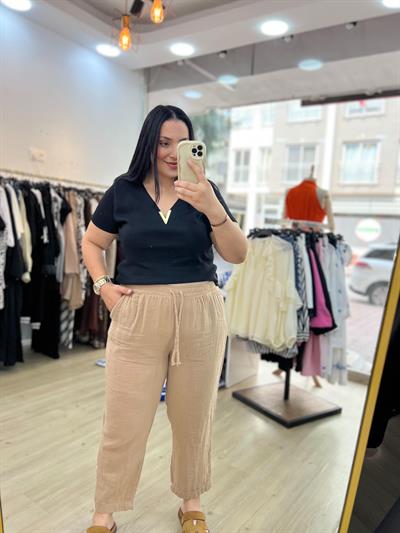 GOLD V YAKA DETAY SİYAH TİŞÖRT