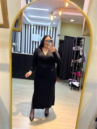 KD BÜZGÜLÜ SİYAH ELBİSE 