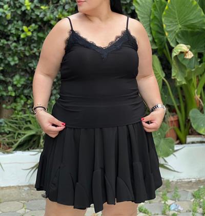 SİYAH DANTEL DETAY BLUZ 