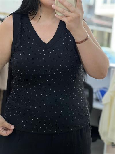 TAŞLI V YAKA SİYAH ATLET