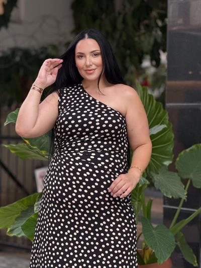 TEK OMUZ PUANLI ELBİSE