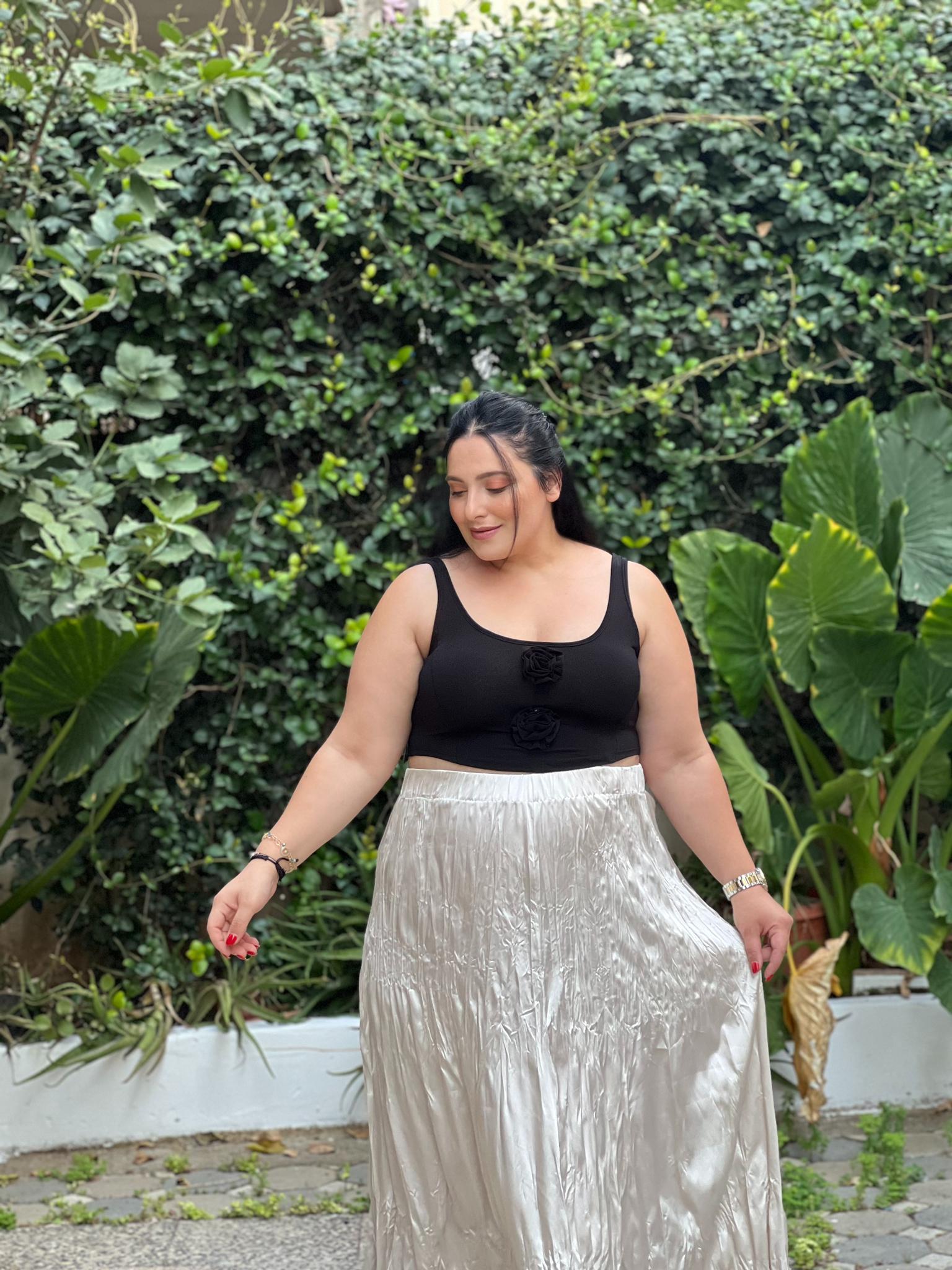 GÜL DETAY CROP