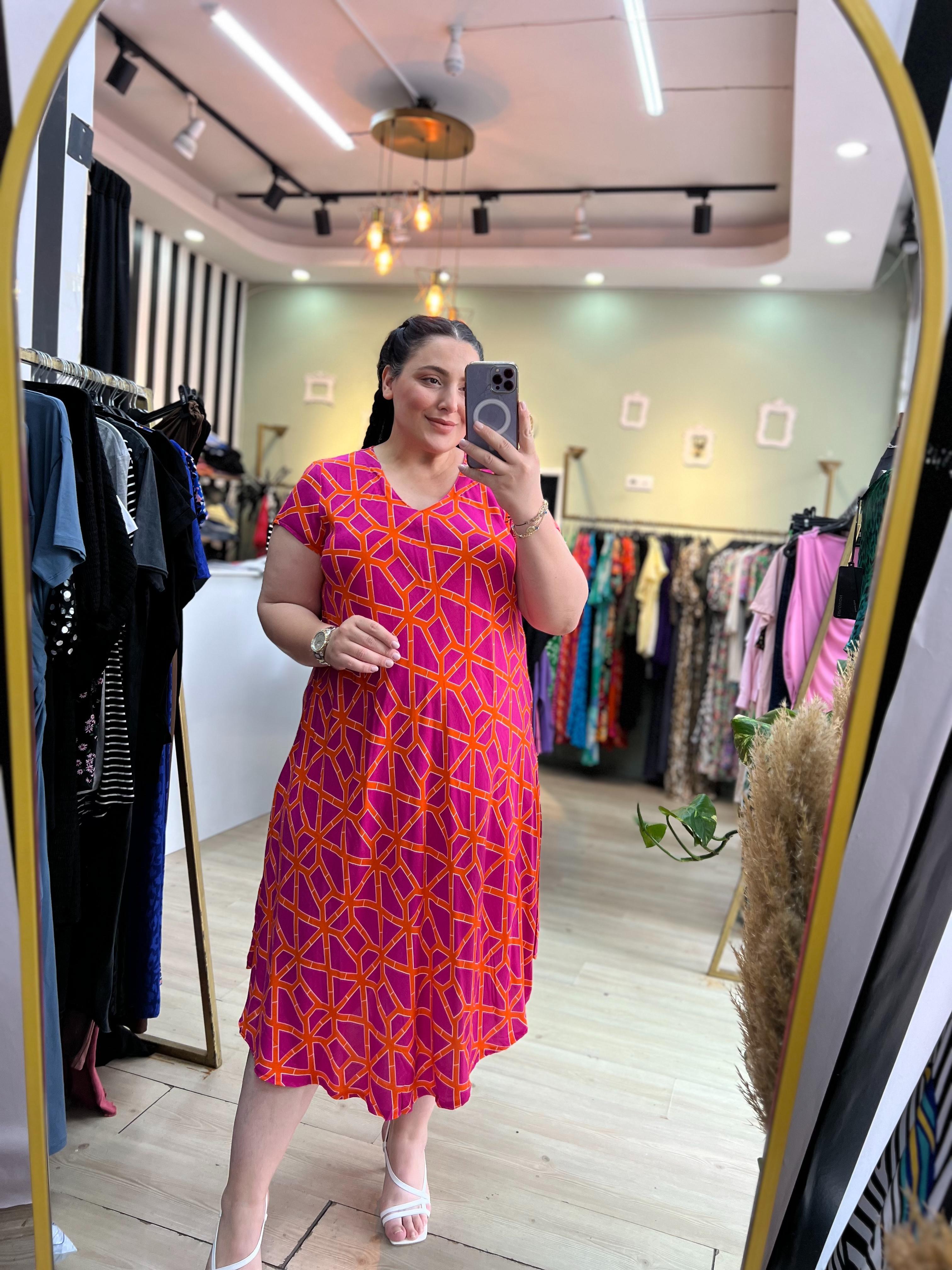 pembe turuncu desenli viskon elbise