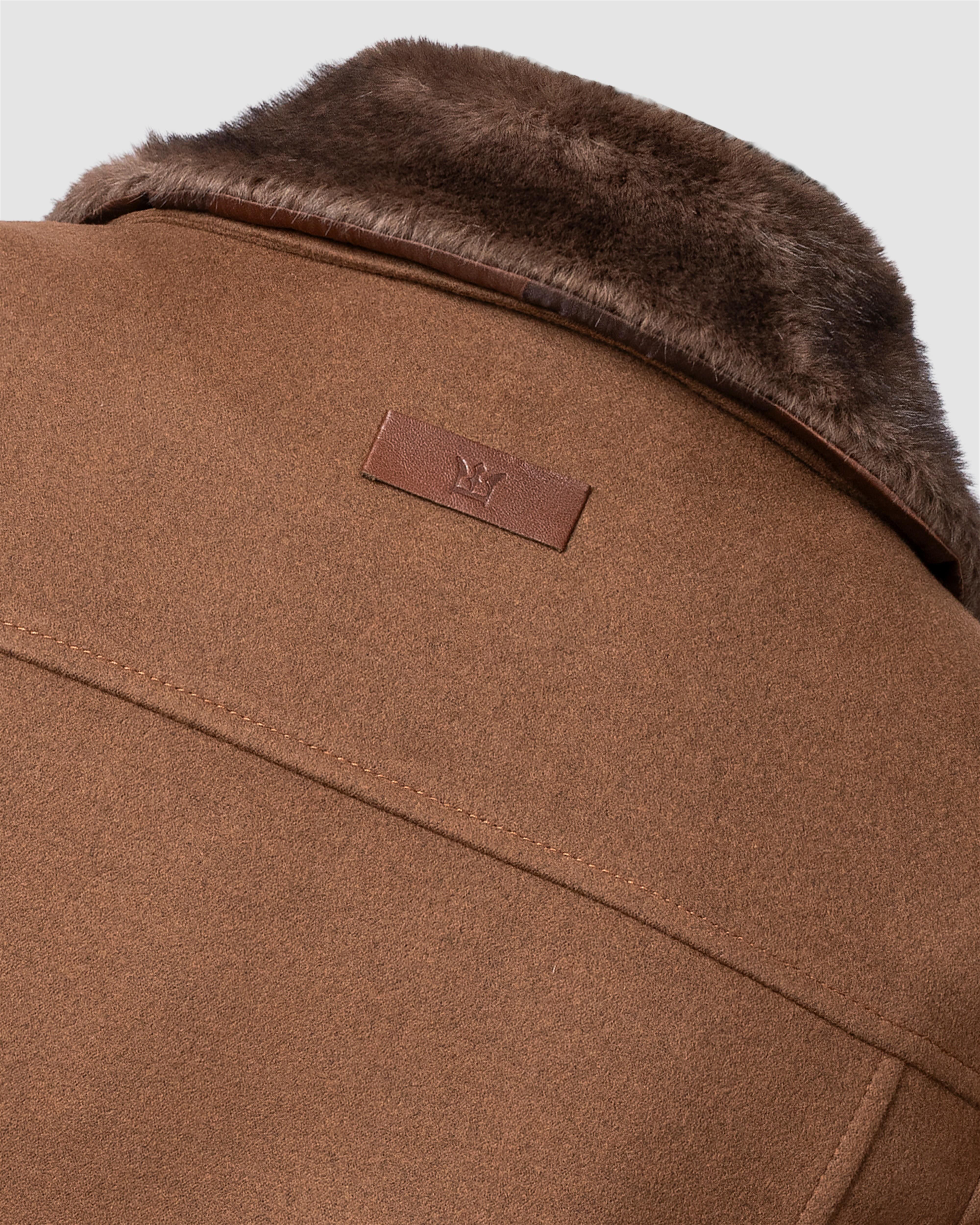 Deri Cepli Kürklü Kaşe Ceket