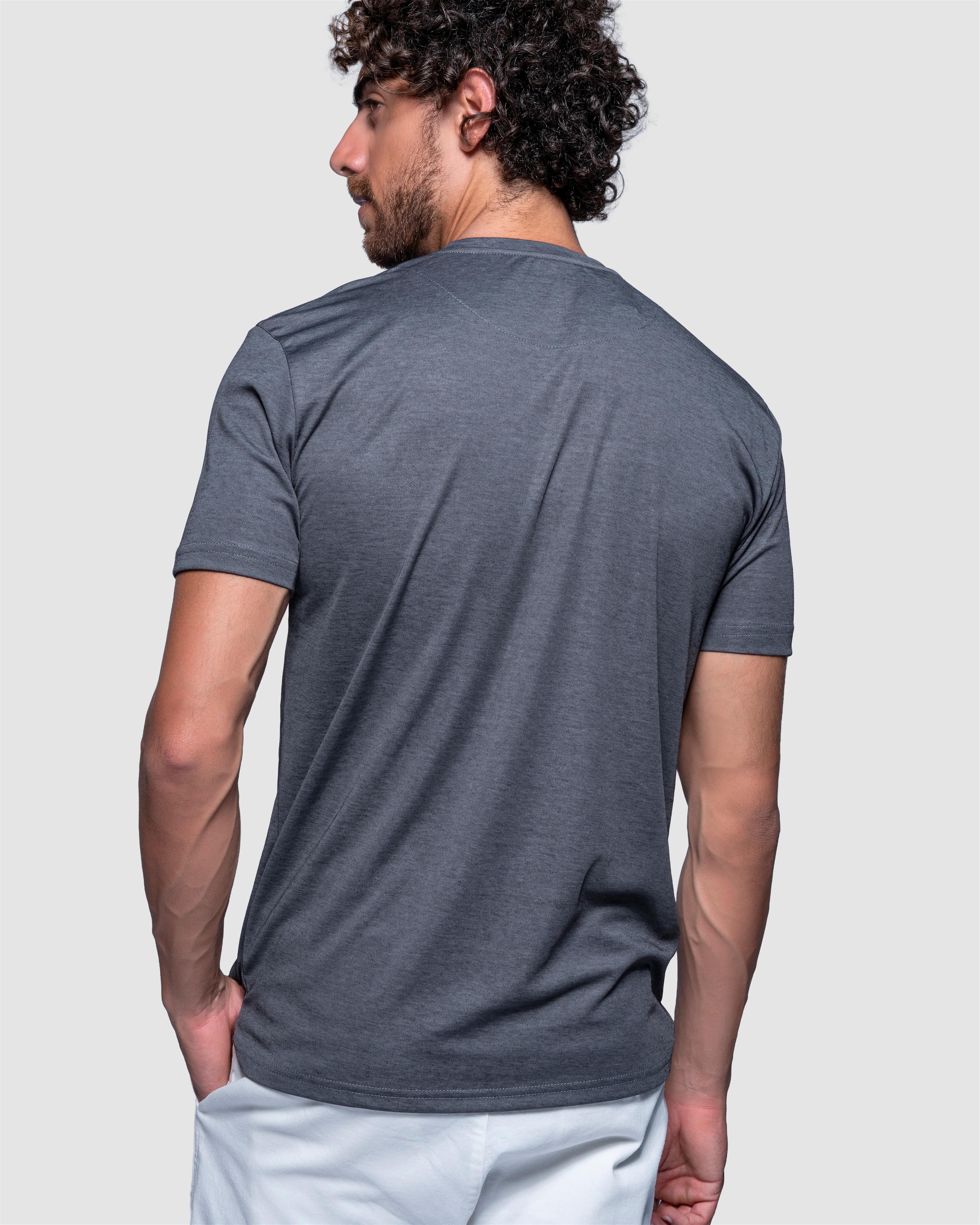 Ech. Basic T-Shirt