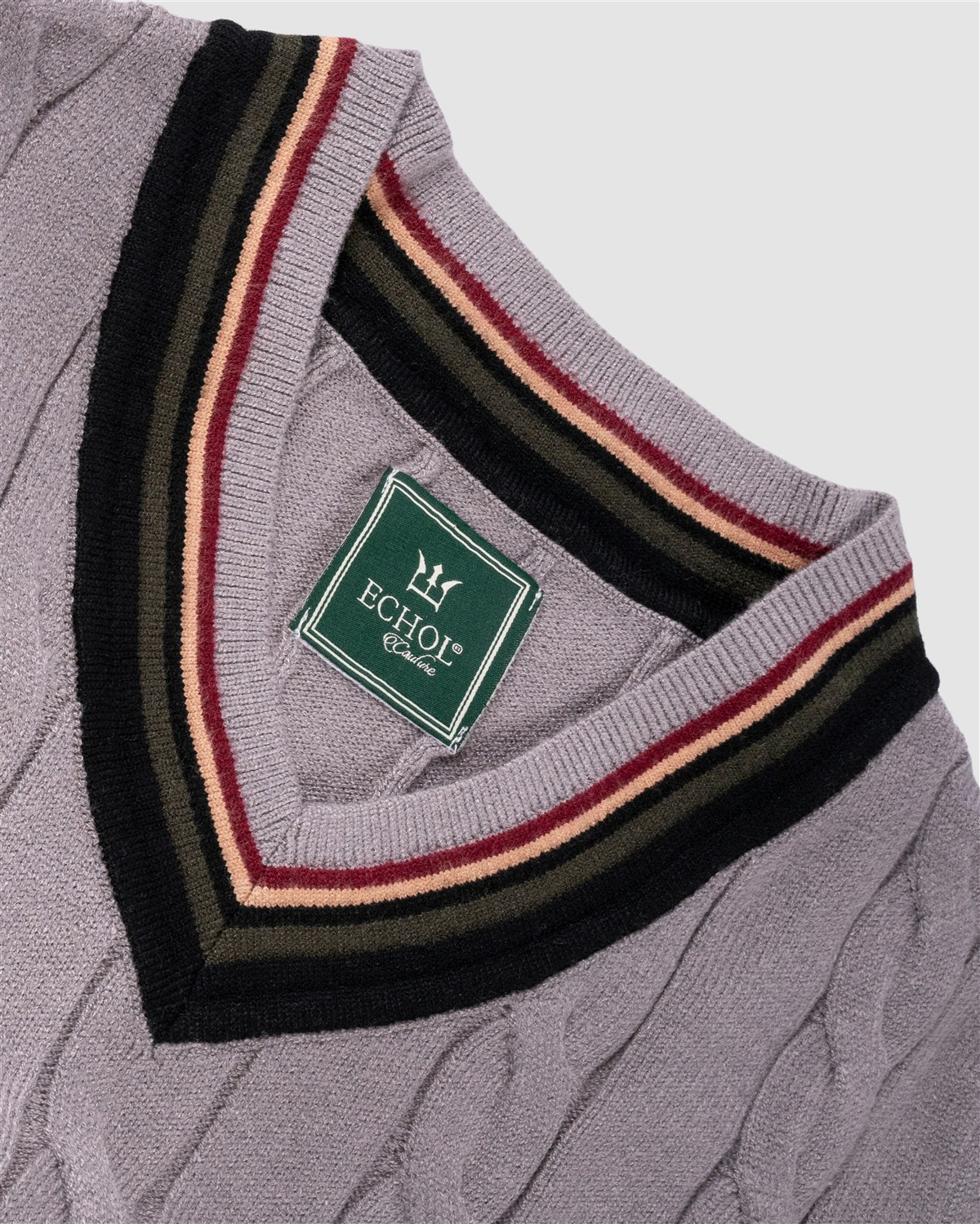 Tm.105 Saçlı V Yaka Triko