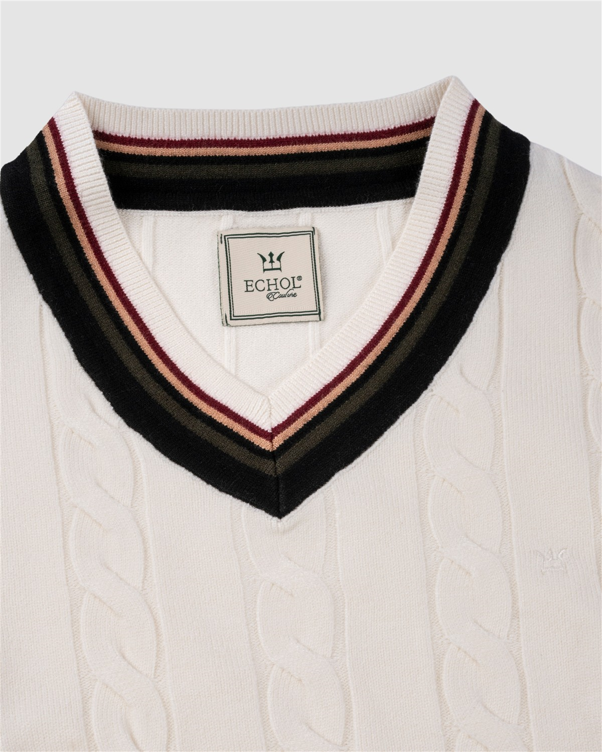 Tm.105 Saçlı V Yaka Triko