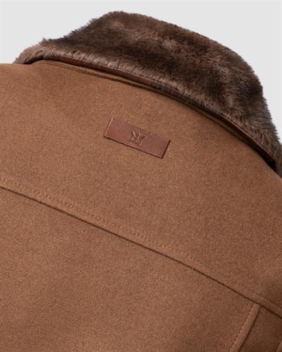 Deri Cepli Kürklü Kaşe Ceket