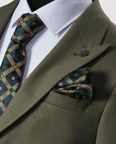 Ech. 2352 Düz Kumaş Yelekli Takım Elbise