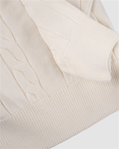 Tm.105 Saçlı V Yaka Triko