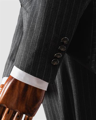 Ech. 2344 Dokulu Dar Çizgili Kruvaze Takım