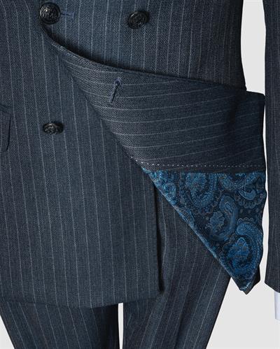 Ech. 2344 Dokulu Dar Çizgili Kruvaze Takım