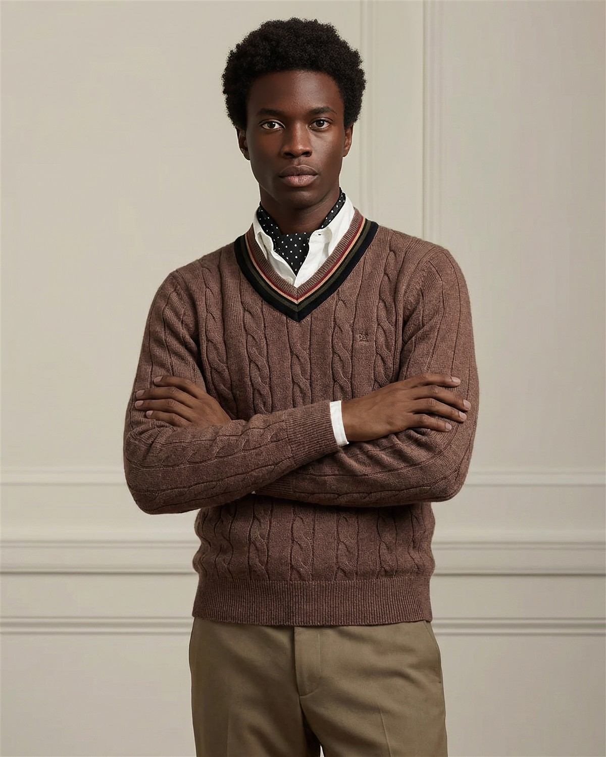 Tm.105 Saçlı V Yaka Triko