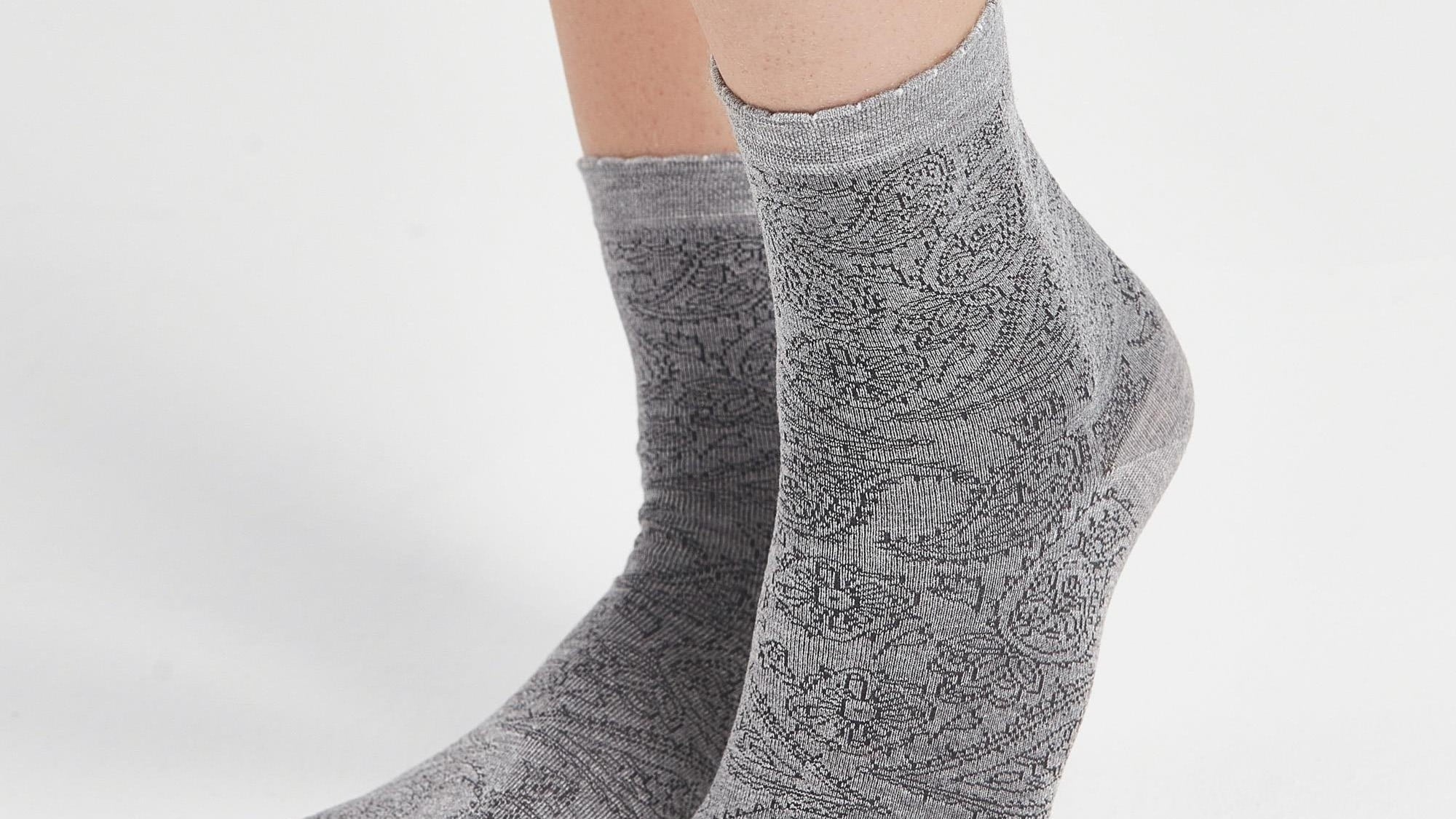 şal desenli çorap, kadın soket çorap, bambu çorap, desenli çorap, dikişsiz çorap, günlük çorap, sneaker uyumlu çorap, kadın çorap, bambu çorap bakım önerileri, Bolero