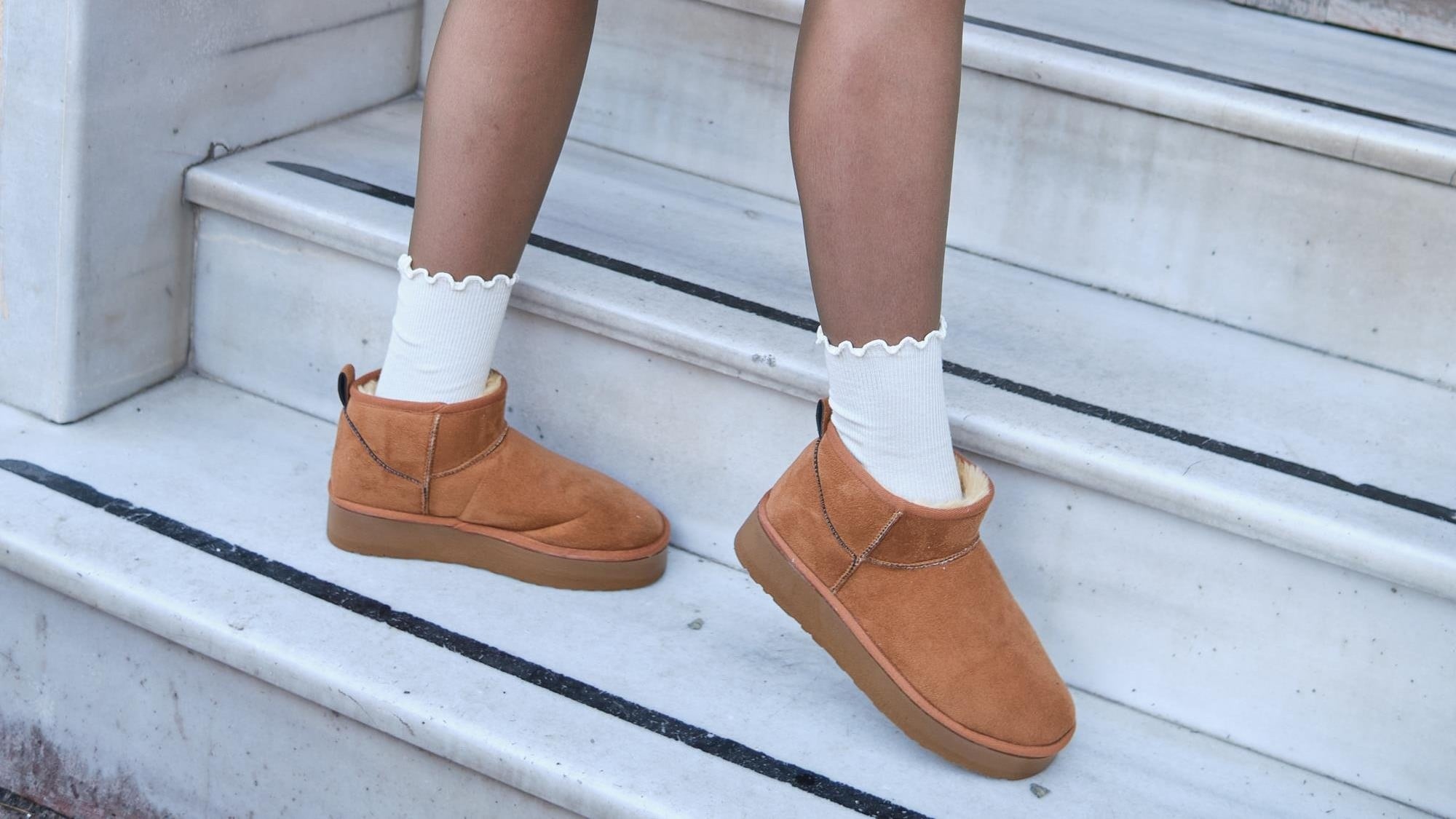 derbili çorap kullanımı, kadın soket çorap, ekru çorap, fırfırlı çorap, kadın çorap, desenli çorap, günlük çorap, sneaker uyumlu çorap, pamuklu çorap, Bolero