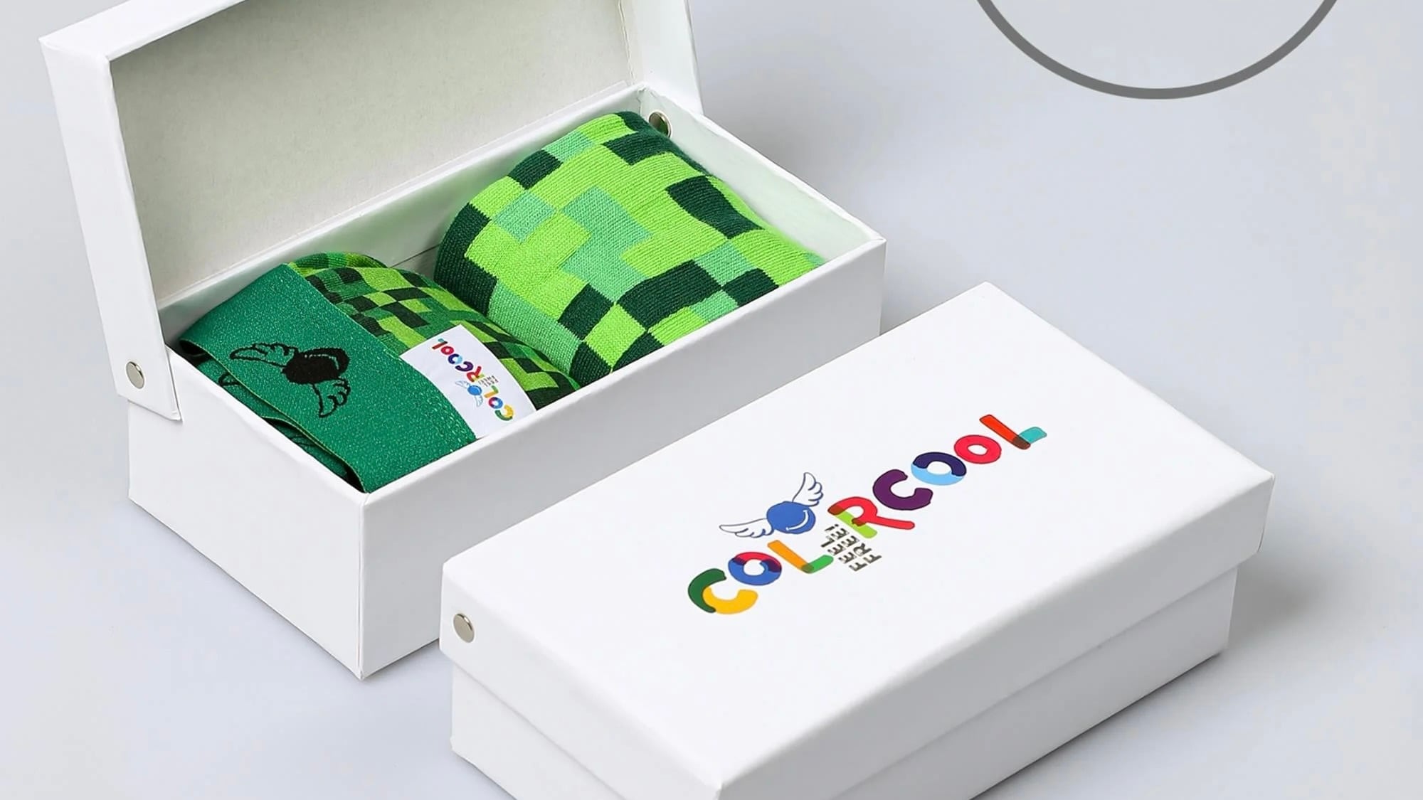 Oyun Başında Maksimum Rahatlık: Pamuklu Boxer ve Çorap, soket çorap, yeşil, erkek çorap, retro desen boxer, retro desen çorap, minecraft green boxer, desenli boxer çorap set, piksel desen boxer, erkek desenli boxer, Bolero boxer, Bolero çorap