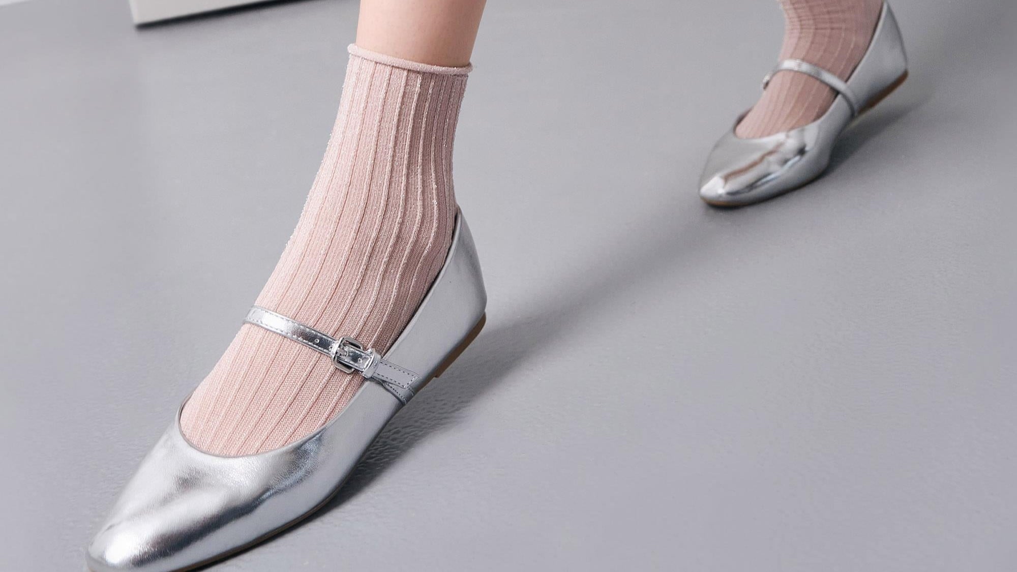 roll top çorap, lastiksiz çorap, kadın soket çorap, simli çorap, somon çorap, sıkmayan çorap, günlük çorap, sneaker uyumlu çorap, çorap bakım önerileri, Bolero