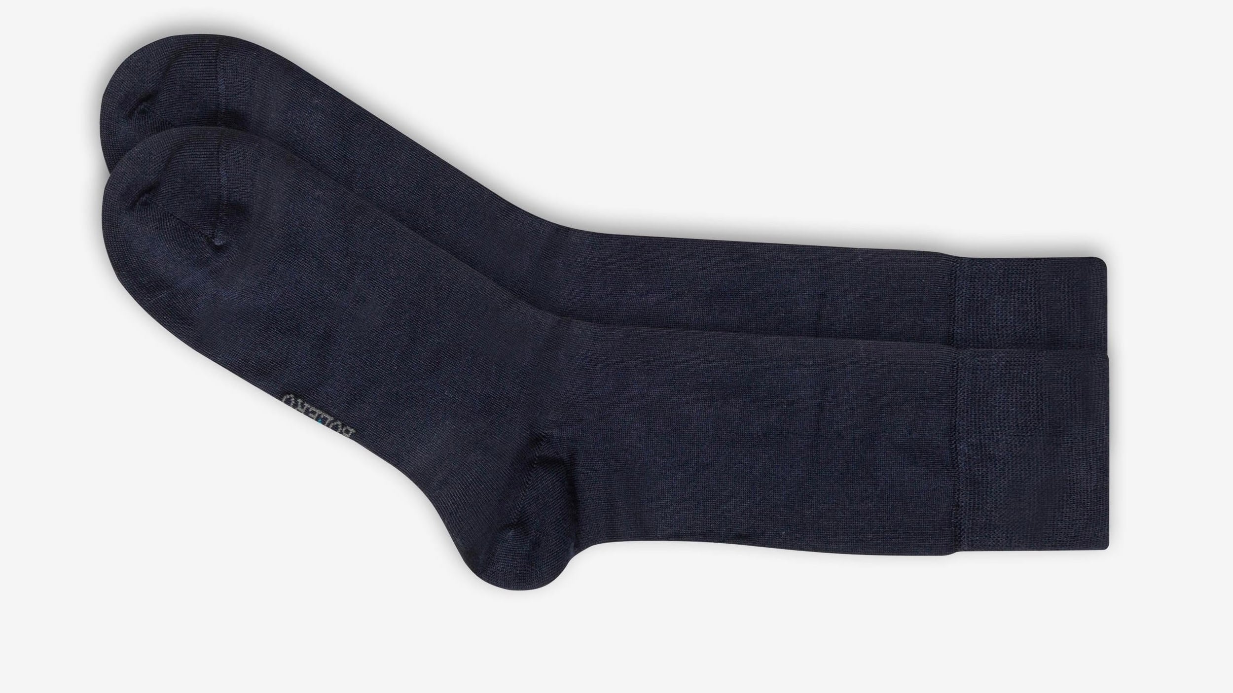 Smart-Casual Yaz Rehberi: Kahverengi Ayakkabı ve Lacivert Çorap Uyumu Nasıl Olmalı?, erkek soket çorap, erkek yazlık bambu çorap lacivert, premium dikişsiz bambu çorap, bolero erkek çorap, nefes alan yazlık çorap, terletmeyen erkek çorap, bambu çorap lacivert, kahverengi ayakkabı lacivert çorap, smart-casual erkek stil, yazlık erkek çorap