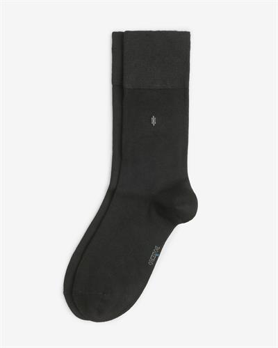 Erkek Premium Dikişsiz Yazlık Bambu Çorap Siyah