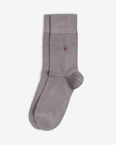 Erkek Premium Dikişsiz Yazlık Bambu Çorap Füme