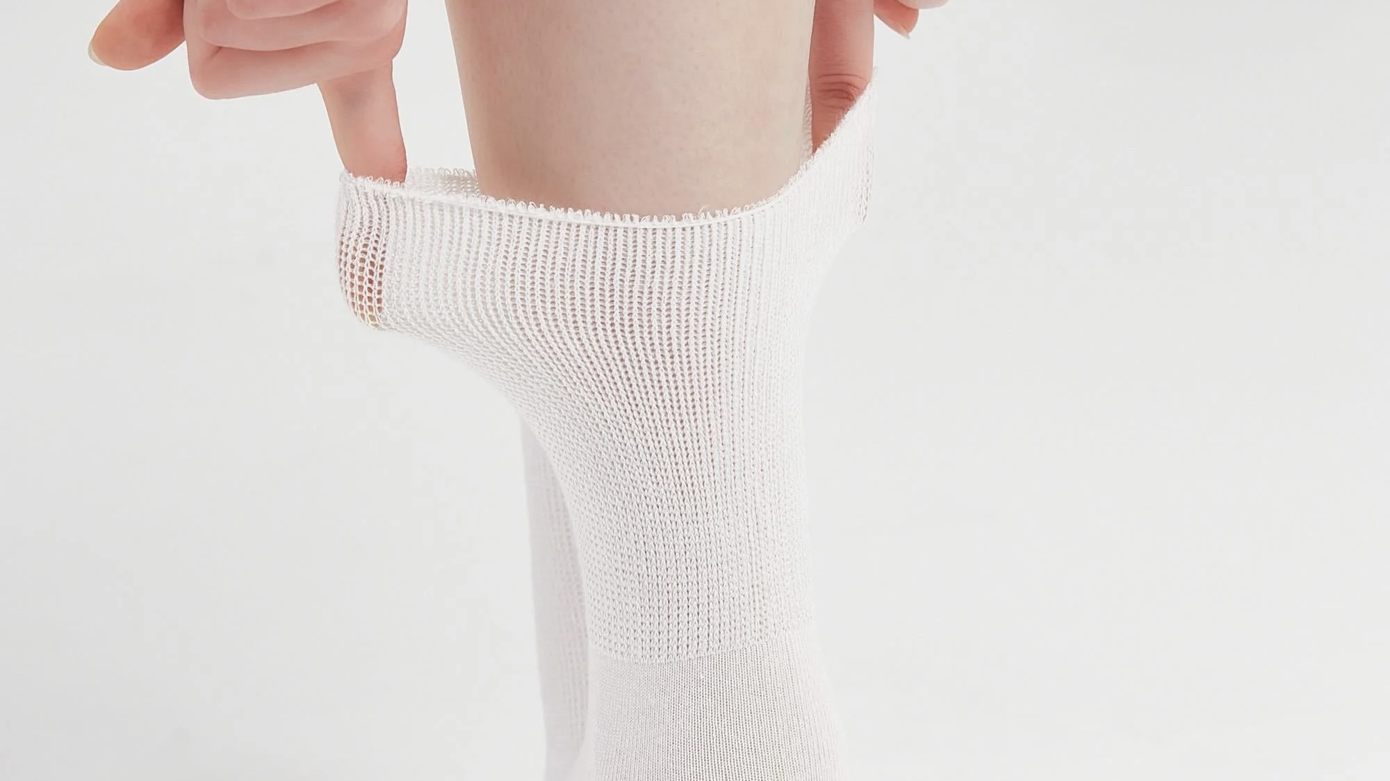 Sağlıklı Adımlar İçin Doğru Seçim: Unisex Bambu Diyabetik Şeker Çorabı Beyaz ile Diyabetik Ayak Bakımı ve Lastiksiz Çorap Kullanımı