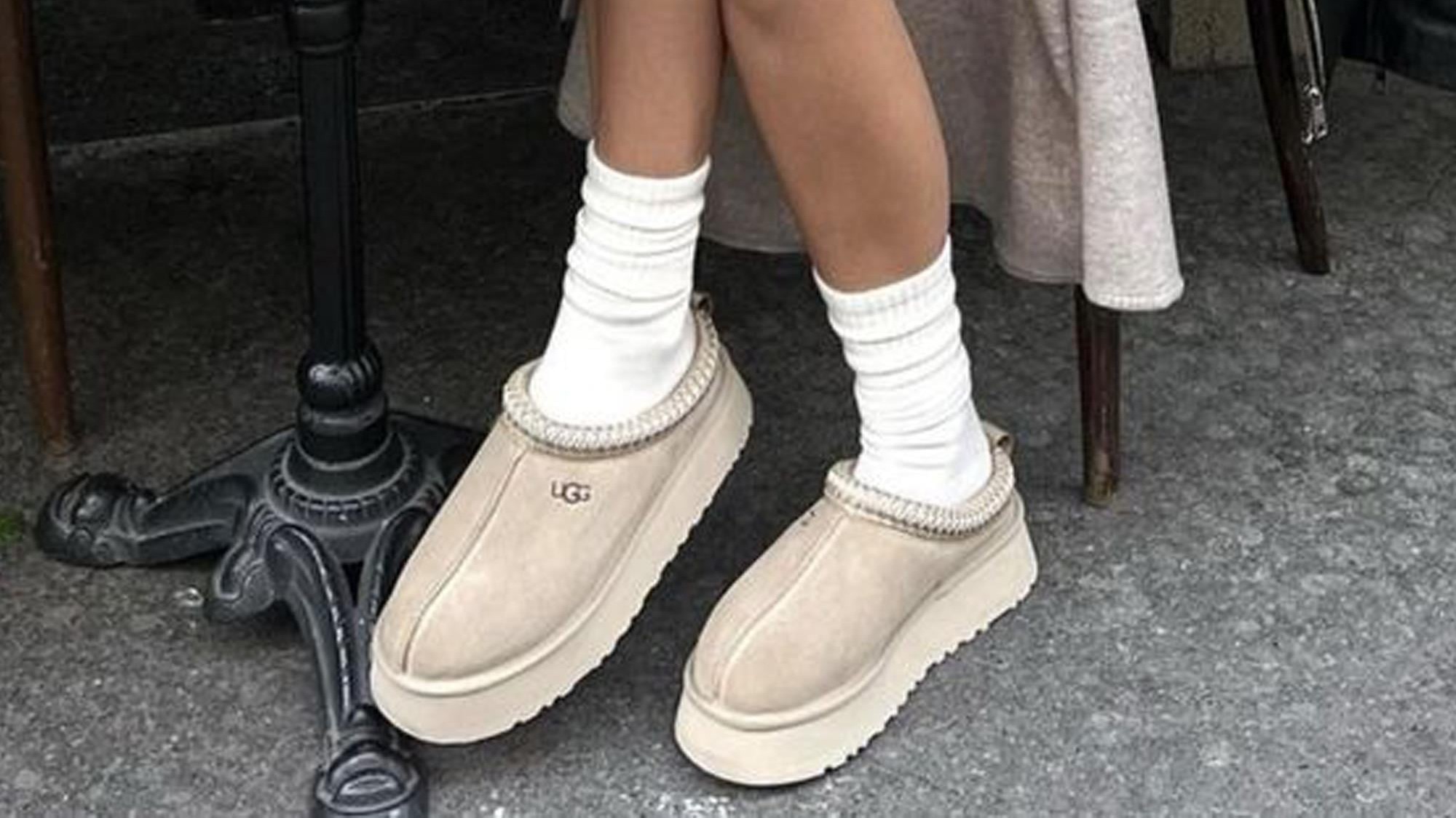 Yaz Kombinlerinin Gizli Kahramanı: Fitilli Beyaz Çorapların Gücü,fitilli beyaz çorap,unisex fitilli çorap beyaz,soket çorap,günlük çorap,sneaker uyumlu çorap,ofis çorabı,öğrenci çorabı,beyaz çorap kombinleri,Bolero