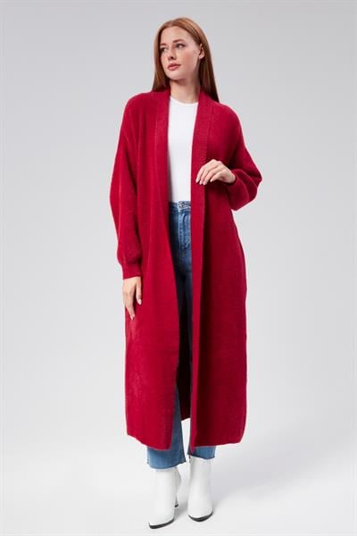 Transseksual erkaklar ayollar kiyimida kiyinadilar