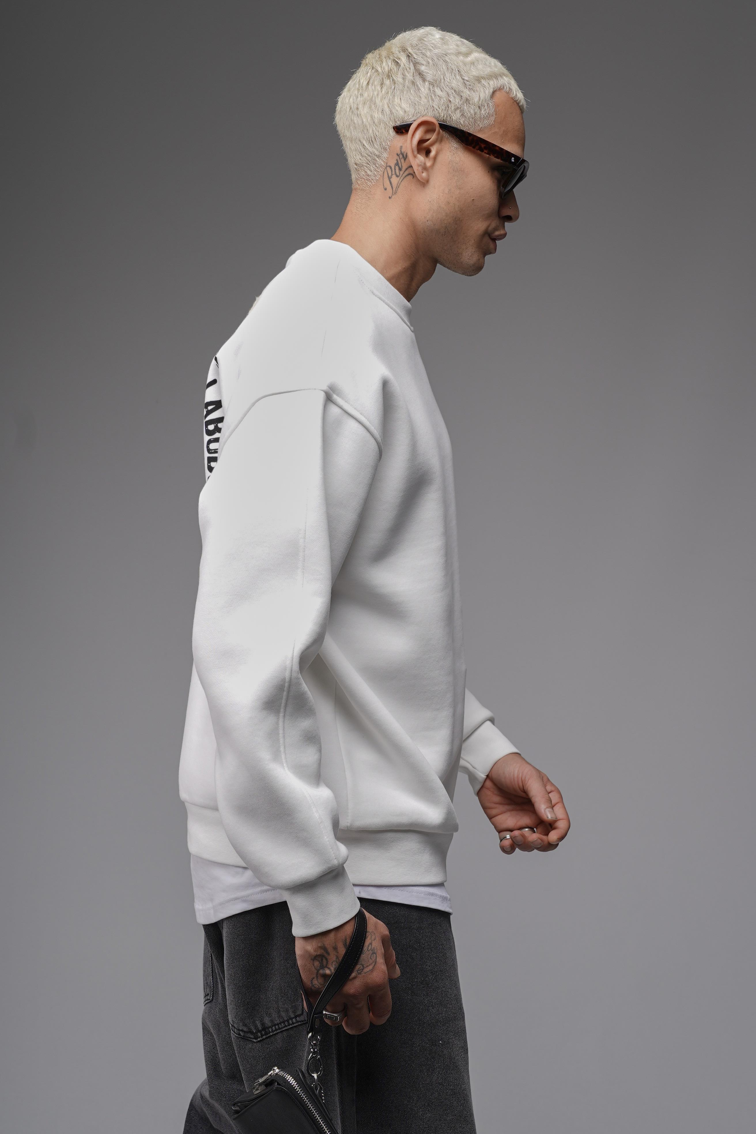 Bisiklet Yaka Labubu Baskılı Oversize Kalıp Unisex Sweatshirt