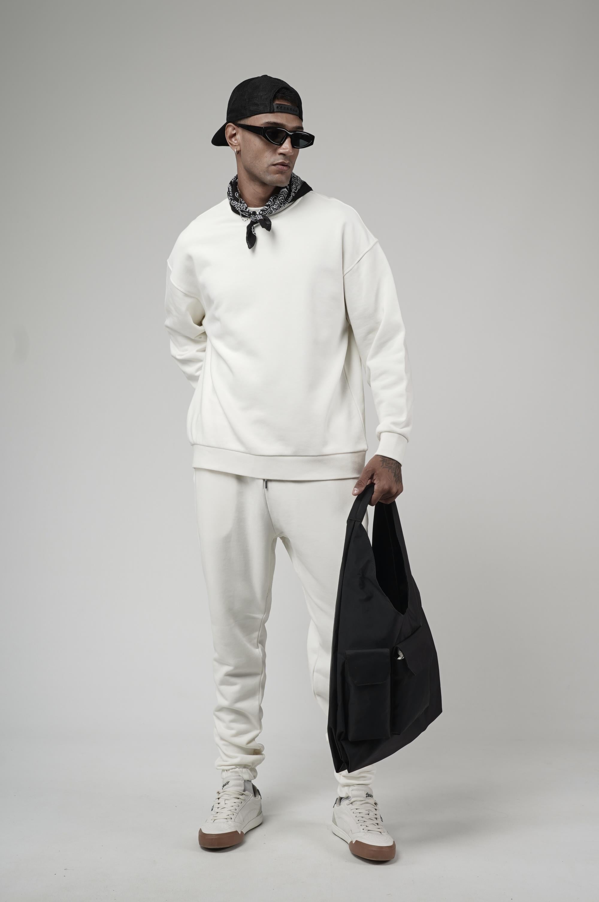 Bisiklet Yaka Oversize Kalıp Sweat Pantolon Alt Üst Takım