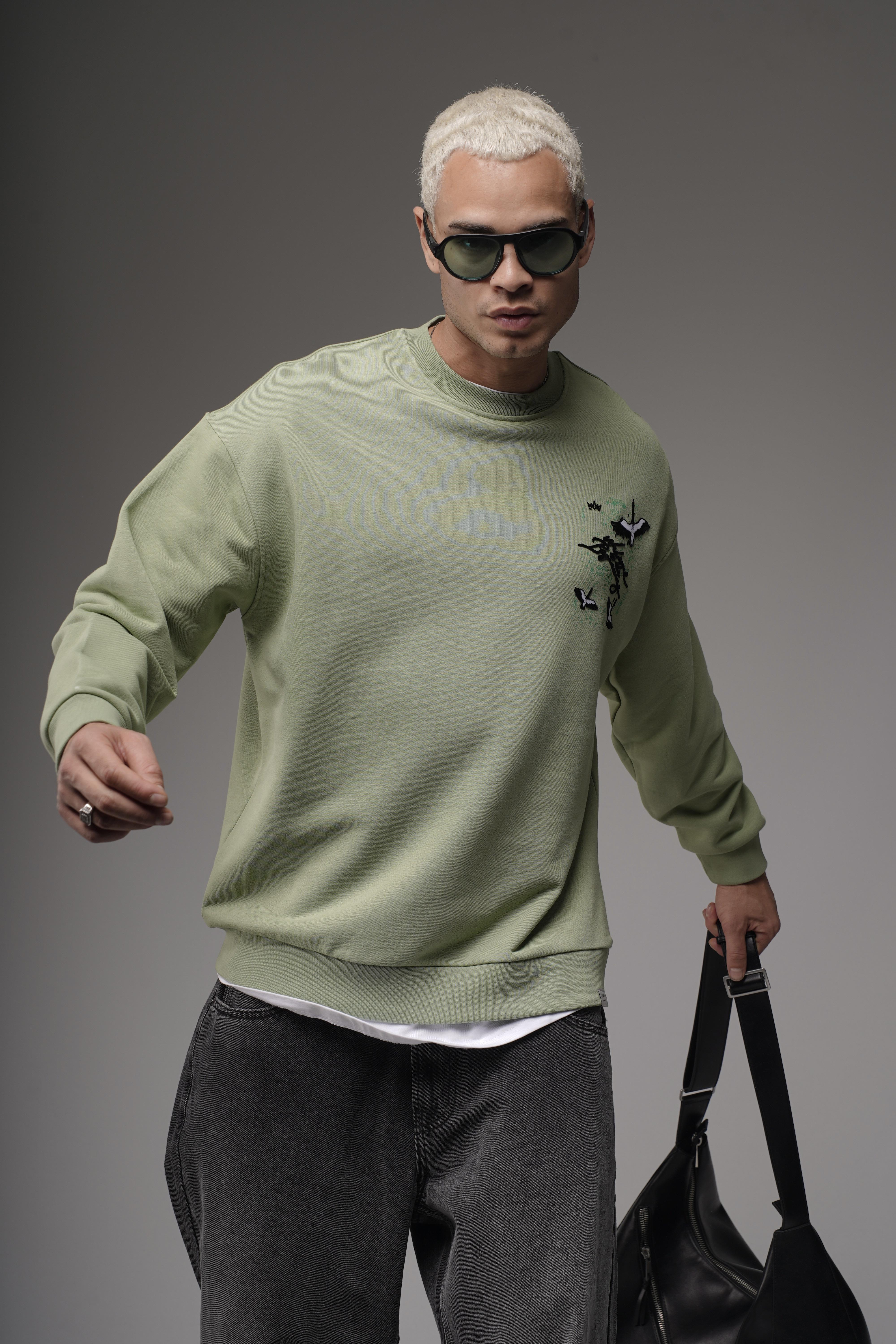 Bisiklet Yaka Sırtı Leylek Baskılı Nakışlı Oversize Kalıp Sweatshirt