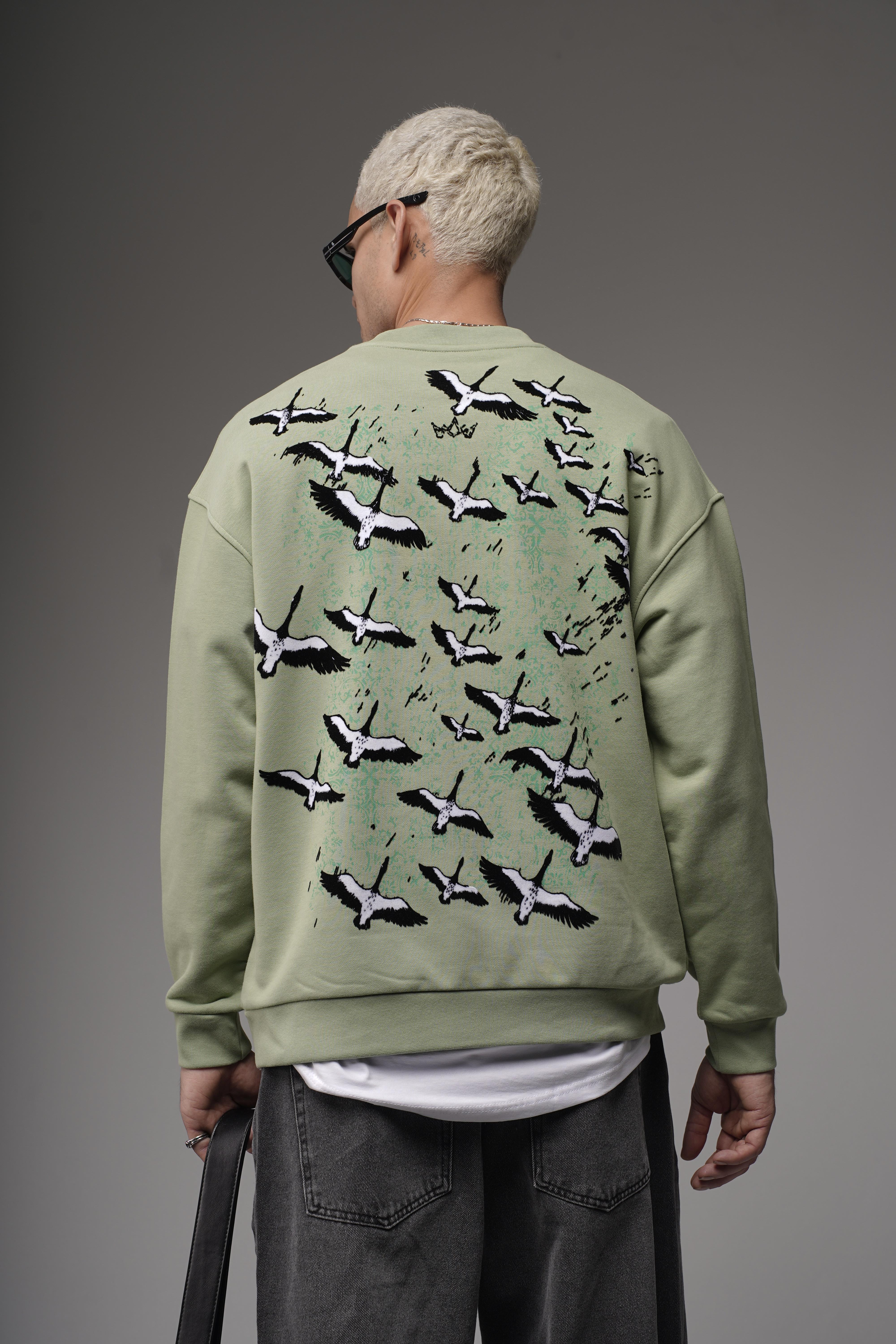 Bisiklet Yaka Sırtı Leylek Baskılı Nakışlı Oversize Kalıp Sweatshirt