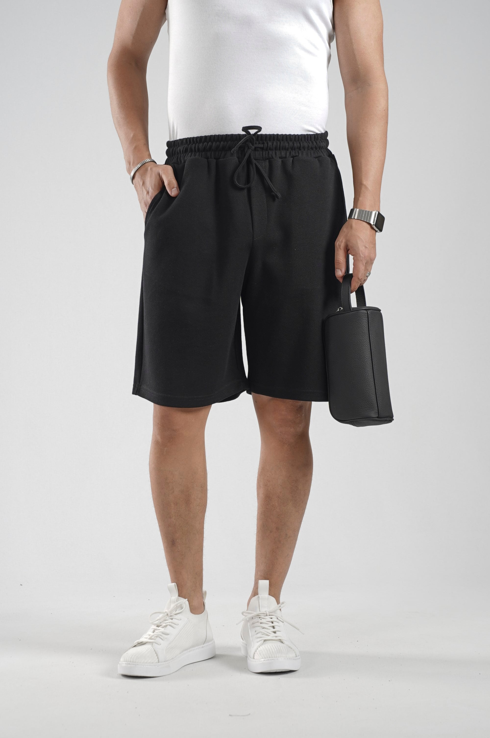 Lastikli Bel Cepli Pike Kumaş Şort