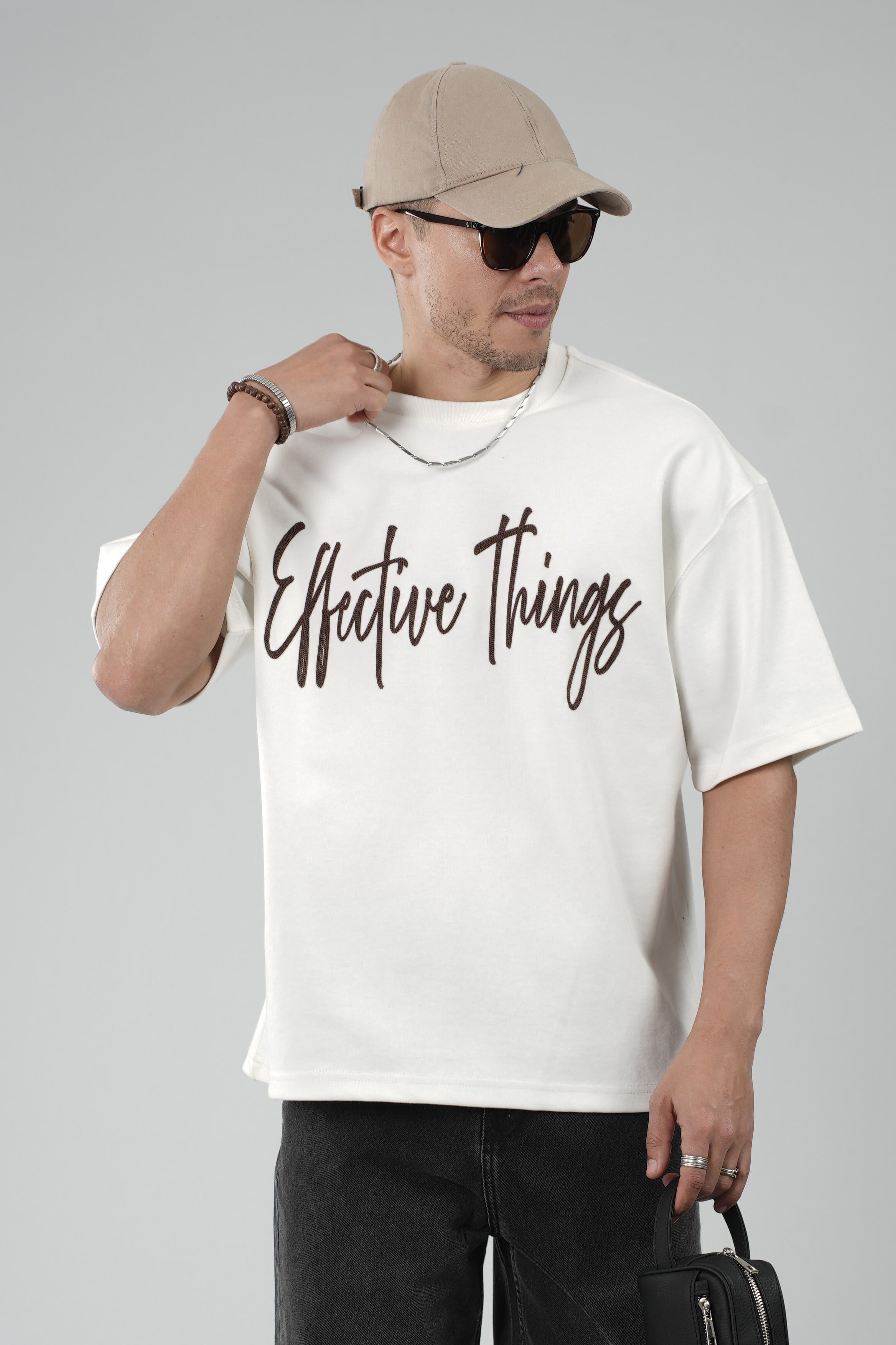 Oversize Kalıp Effective Things Yazılı Basic Tişört